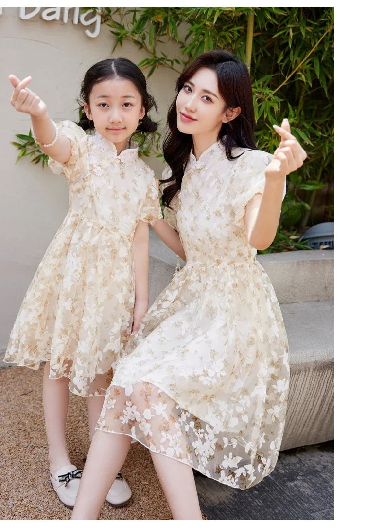 Mother Daughter Matching Dresses Vintage CheongsamGirl Daily Wear Retro Floral Dress Princess Gown Summer Outfit Mommy and