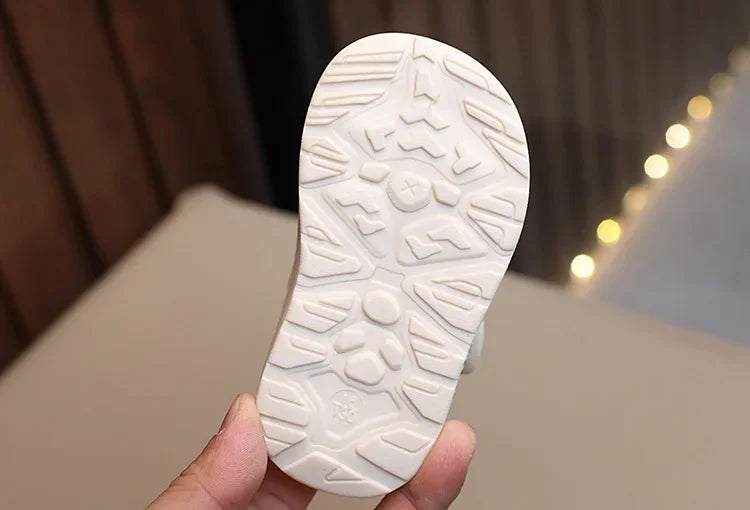 Toddler Sandals 2025 Summer Baby Beach Shoes Cute Cartoon Bear Infant Sandals Protect-toe Unisex Baby Boy Girl Sandals