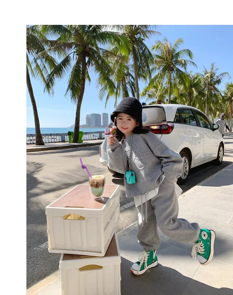 Children's Clothing Sets Letter Print Sweatshirt + Tank Top + Pants 3pcs Baby Girl Clothes for 2 To 7 Years Baby Girl Outfit Set