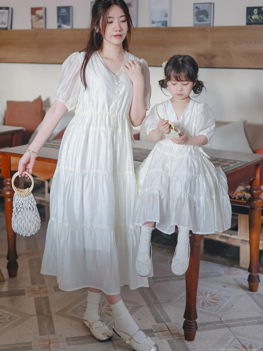 Mother and Daughter Elegant Dresses for Women Mom and Baby Girls Equal Dress White Green Color Mommy and Me Matching Clothing
