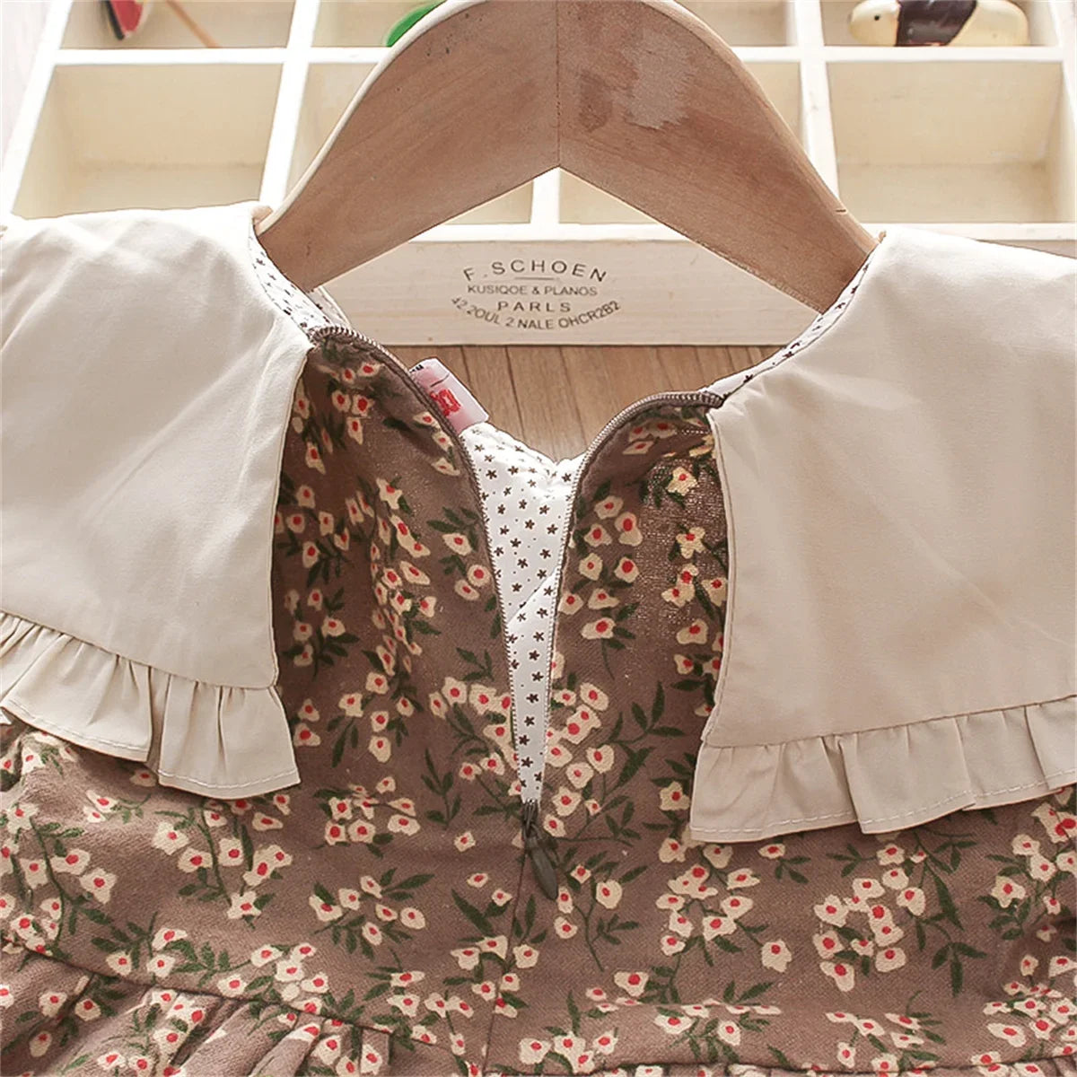 Fall Winter New Girls' Dress Lapel Floral Full Camp Bow Ribbon Lace Pleated Puffy Sleeves Sweet Girls' Dress