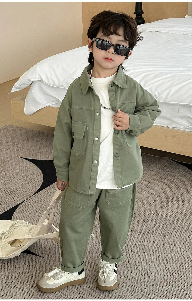 Jungenanzug 2025 Herbst neue modische Oberteil-Hose Sport Freizeit Arbeitskleidung Kinderkleidung Jacke