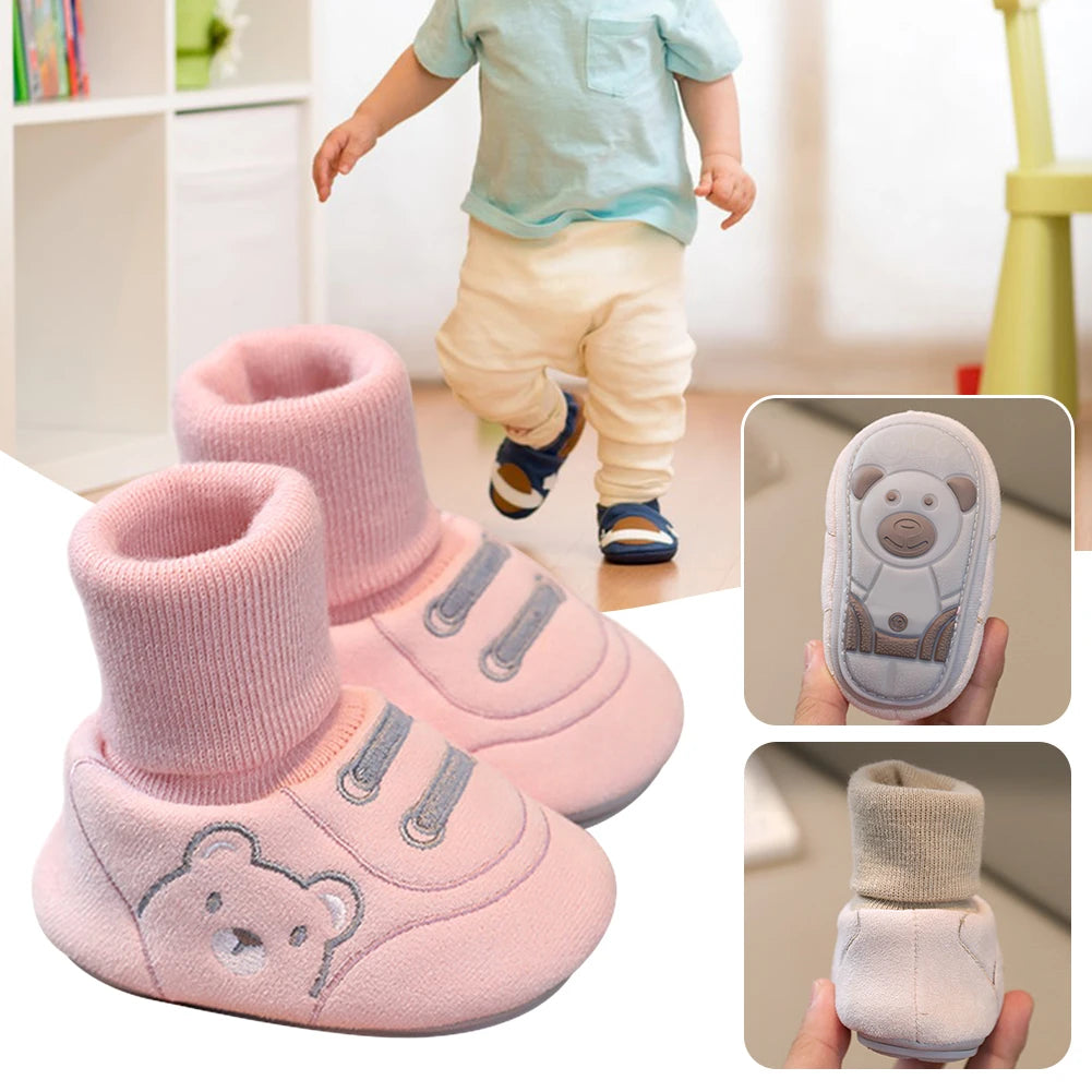 Zapatos de bebé de otoño e invierno y calcetines de algodón cálidos, antideslizantes, para bebés recién nacidos, zapatos para bebés de 0 a 1 año.