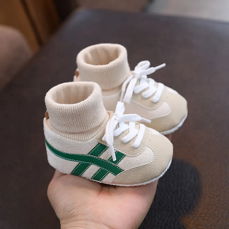 Zapatos de bebé de primavera y otoño para niños y niñas de 0 a 1 año, zapatos y calcetines que no se caen, suela suave antideslizante, zapatillas de 6 a 12 meses