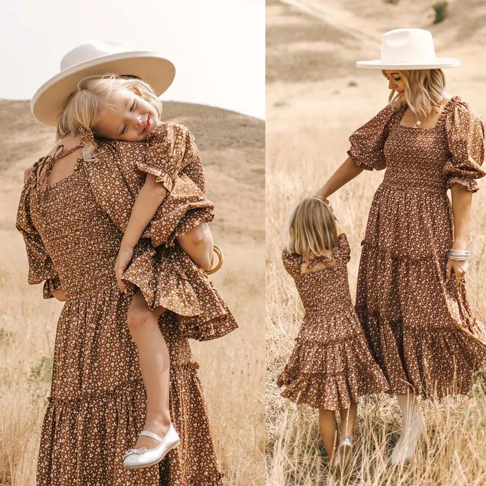 Mother and Daughter Matching Outfits Vestidos Family Matching Dresses Floral Printed Beach Family Look Dress