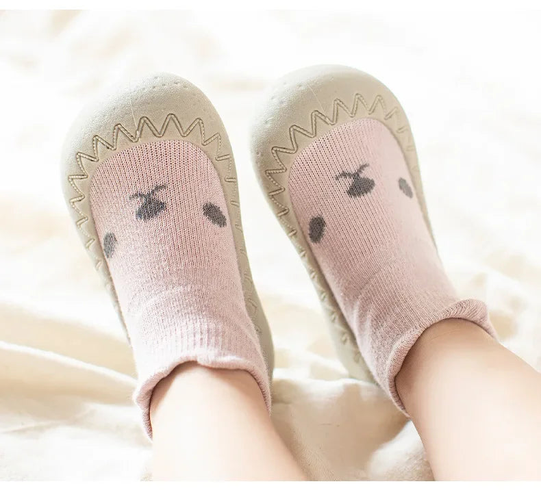 Zapatos de bebé, suela de goma suave, primeros caminantes, calcetines antideslizantes para niños, calcetines de piso, zapatos de calcetín para niños pequeños de 0 a 4 años, botines para niños y niñas