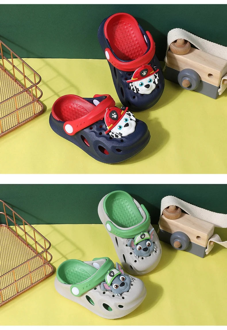 Zuecos de Chase de La Patrulla Canina | Adorable perro 3D + decoración de naturaleza | Correa ajustable | Pantuflas transpirables de EVA para niños pequeños
