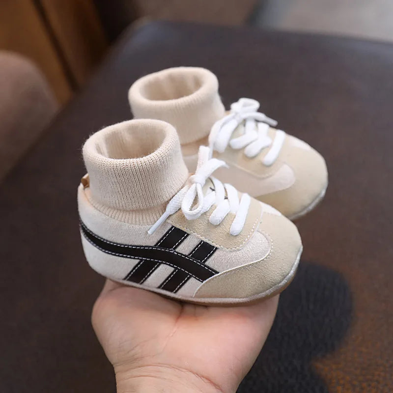 Zapatos de bebé de primavera y otoño para niños y niñas de 0 a 1 año, zapatos y calcetines que no se caen, suela suave antideslizante, zapatillas de 6 a 12 meses