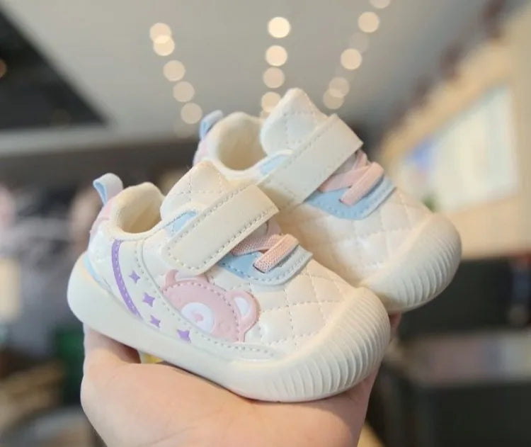 Soft Sole Toddler Shoes for Babies Anti Slip First Walkers with Secure Fit Cute Cartoon Design Sneakers for Spring Autumn