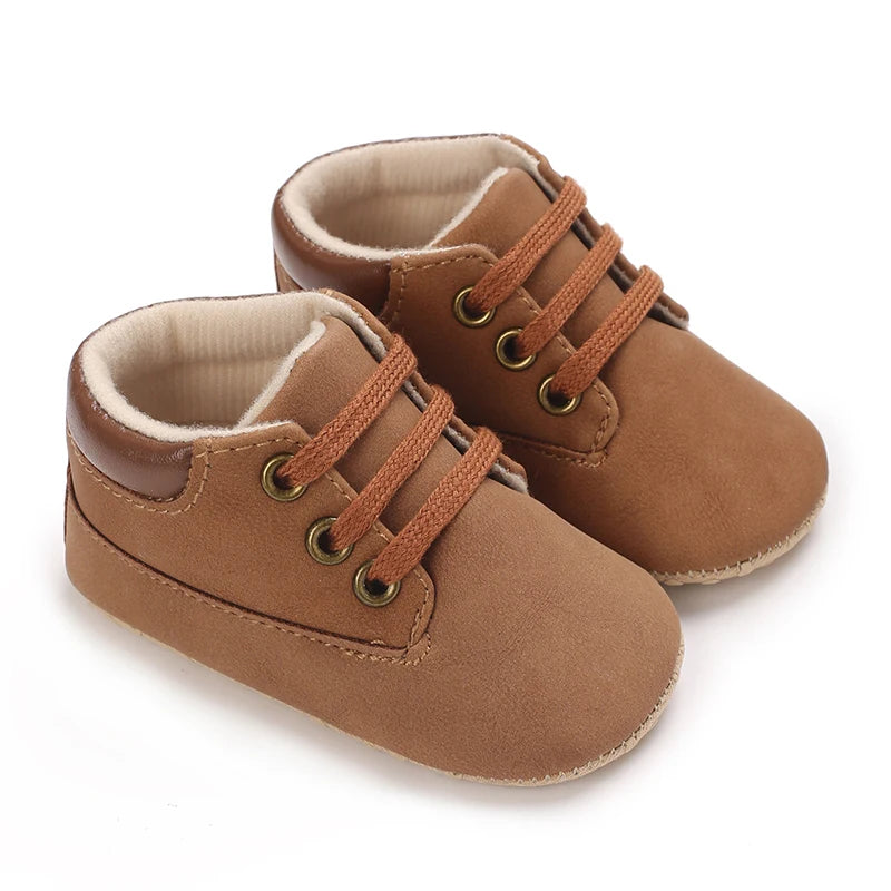 Newborn Baby Shoes Classic Leather Soft Soles Non Slip Toddler Walking Shoes for Boys and Girls 0-18M First Step Walking Shoes