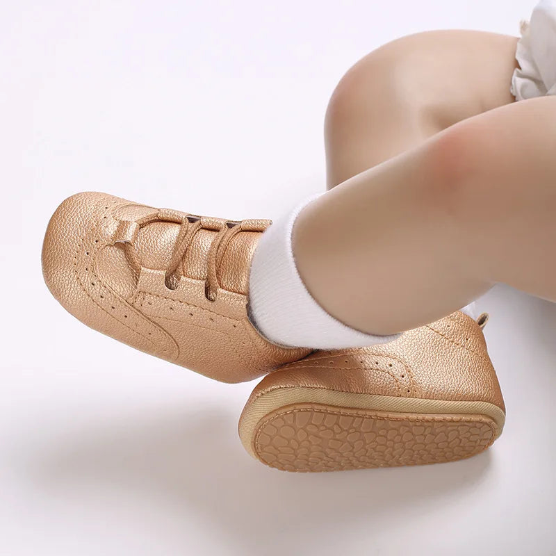 Classic Newborn Baby Shoes White Casual Shoes Boys Girls Shoes Fashion Sneakers Soft Sole Non-Slip Toddler Shoes First Walkers