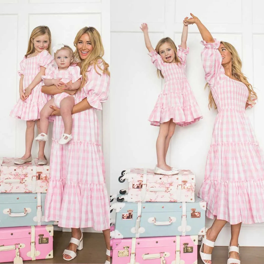 Mother and Daughter Matching Outfits Vestidos Family Matching Dresses Floral Printed Beach Family Look Dress