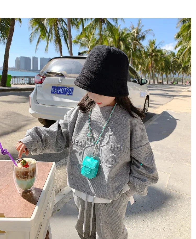 Children's Clothing Sets Letter Print Sweatshirt + Tank Top + Pants 3pcs Baby Girl Clothes for 2 To 7 Years Baby Girl Outfit Set