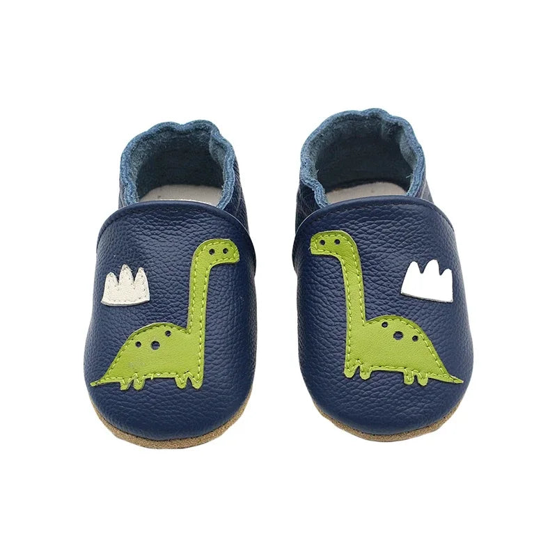 Zapatos de bebé de otoño para niños y niñas, antideslizantes, de piel de oveja suave, zapatillas de deporte con diseño de animales, mocasines para primeros pasos 0-24M