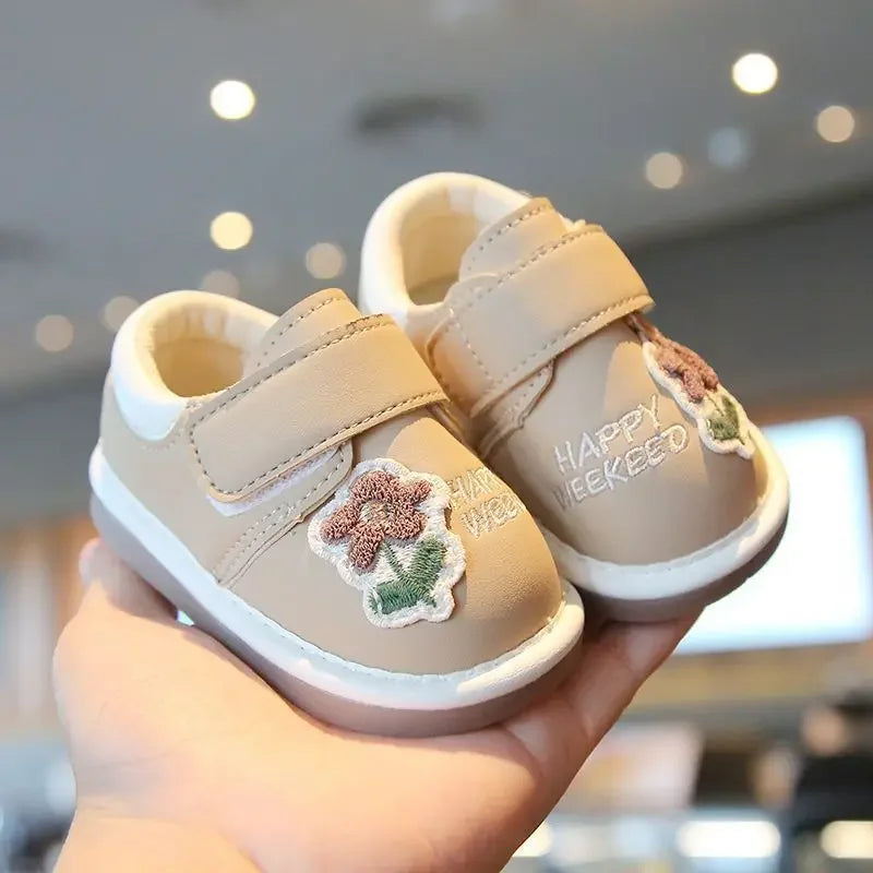 Baby Leather Shoes with Sweet Flowers Toddler Flat Shoes Round Toes Soft 2025 New Fashion Kids Casual Shoes Versatile Non-slip