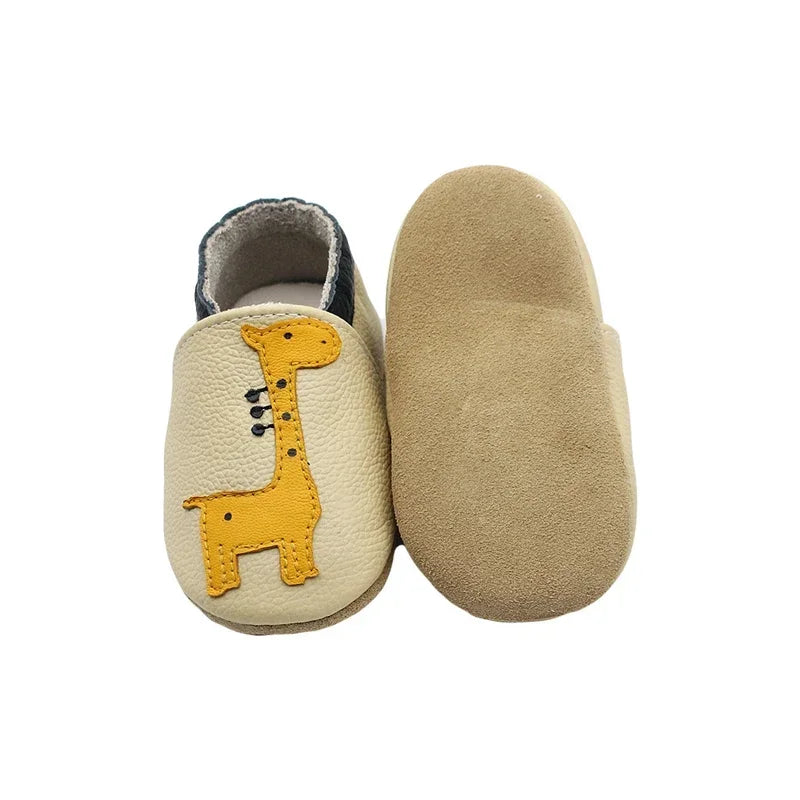 Zapatos de bebé de piel de vaca suave, botines para recién nacidos, niños y niñas, mocasines para bebés, pantuflas, primeros pasos, zapatillas deportivas