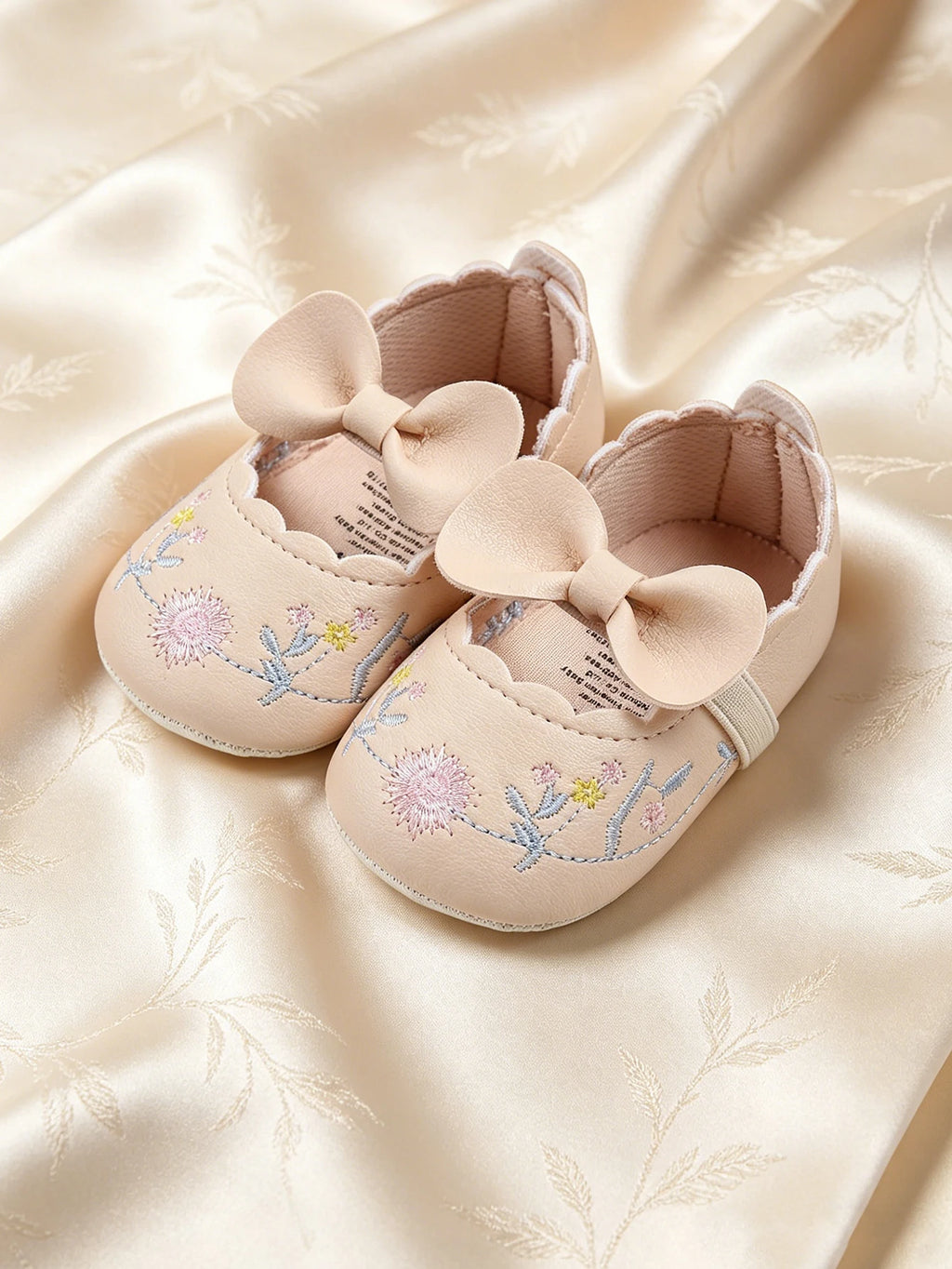 Baby walking shoes women's spring and autumn styles apricot butterfly bow embroidered soft sole breathable soft sole shoes
