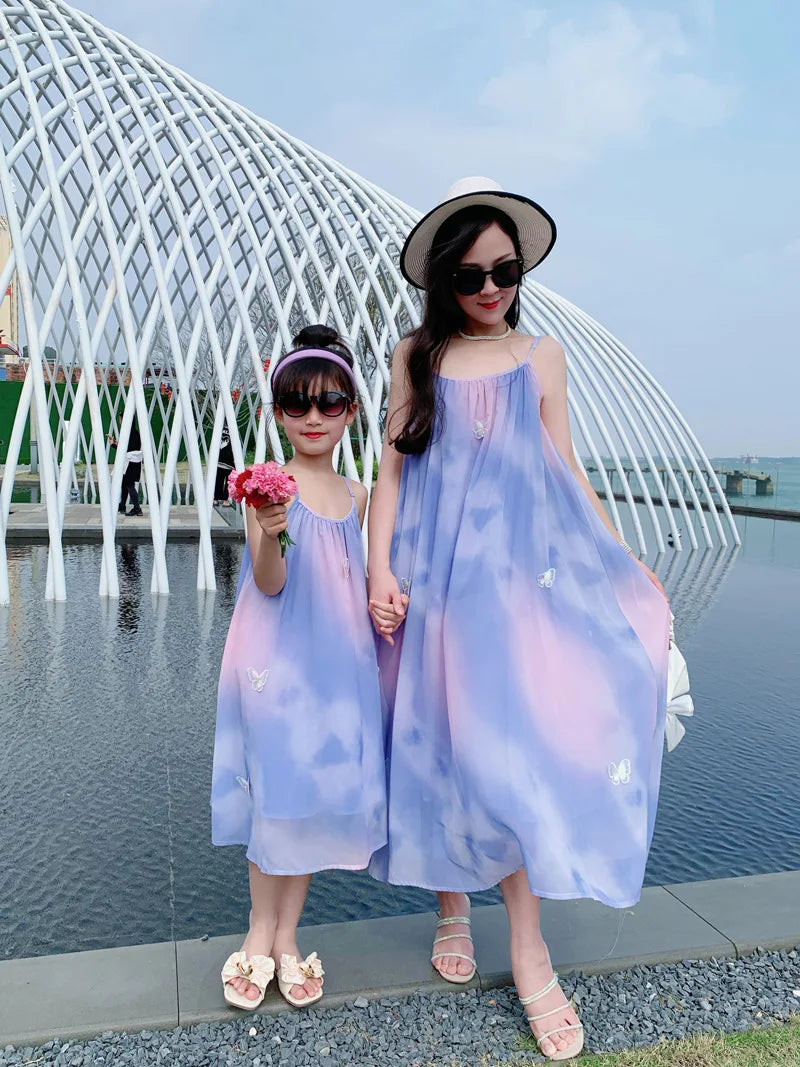 2024 Family Matching Outfits Dresses Summer Mother Daughter Dress Fashion Clothing Girl Mom Daughter Chiffon Beach Dress Clothes