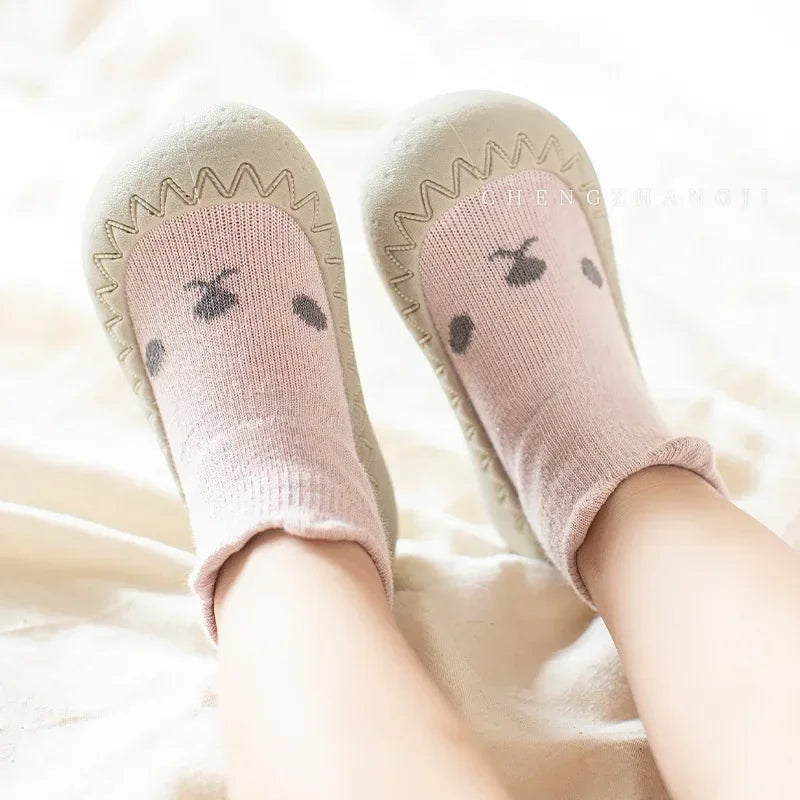 Zapatos de bebé, suela de goma suave, primeros caminantes, calcetines antideslizantes para niños, calcetines de piso, zapatos de calcetín para niños pequeños de 0 a 4 años, botines para niños y niñas